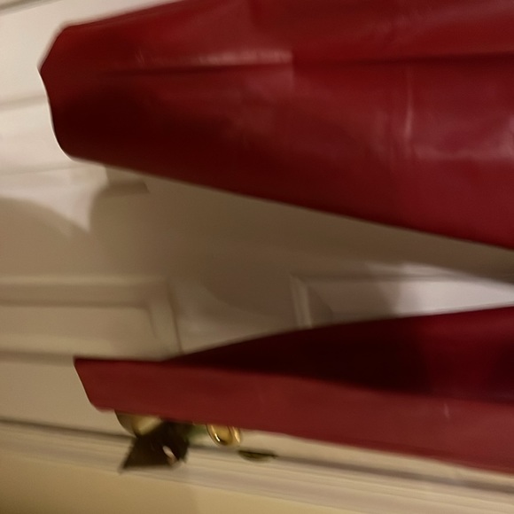 Crimson and cream 100% leather pant suit new without tags. Never worn. - Picture 5 of 8